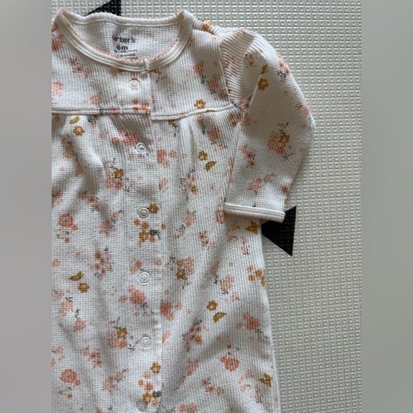 Carter's|Baby girl cream footsies pajamas in ditsy floral•••Waffle knit,boho - Picture 2 of 4